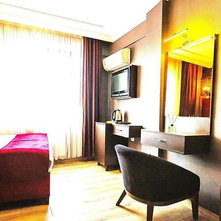 Atesde Dustu Salvara Hotel Istambul Exterior foto
