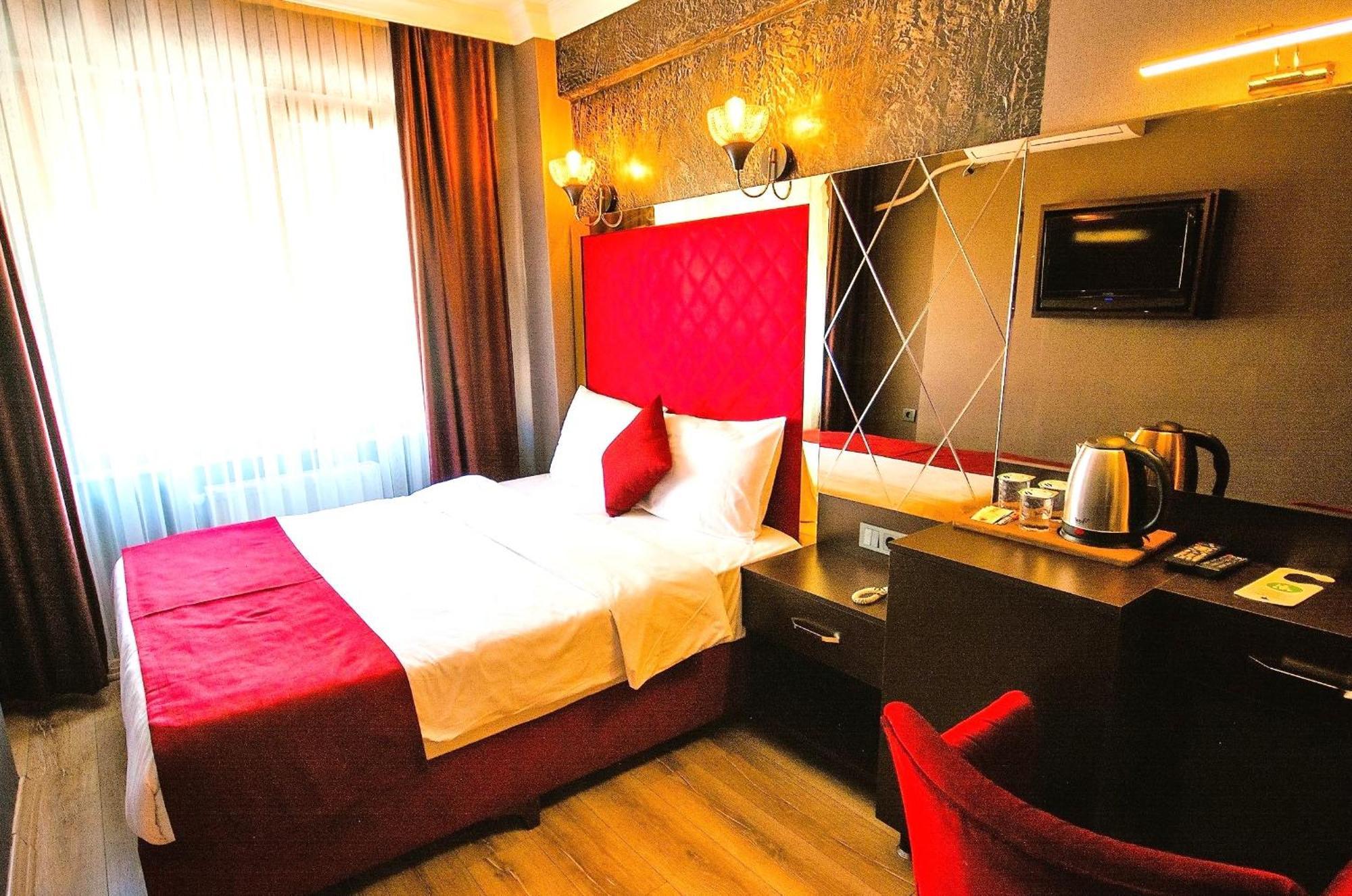 Atesde Dustu Salvara Hotel Istambul Exterior foto