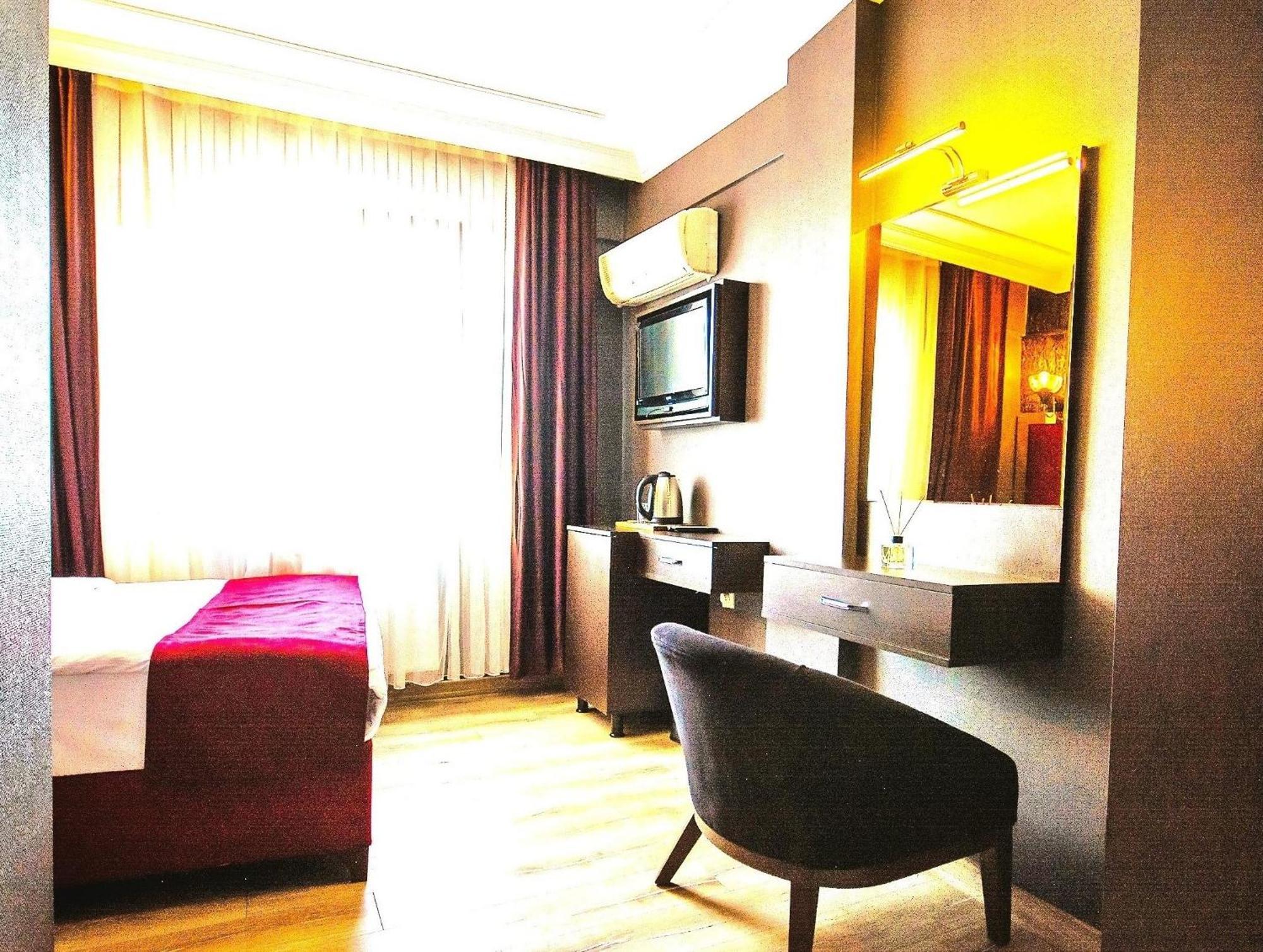 Atesde Dustu Salvara Hotel Istambul Exterior foto