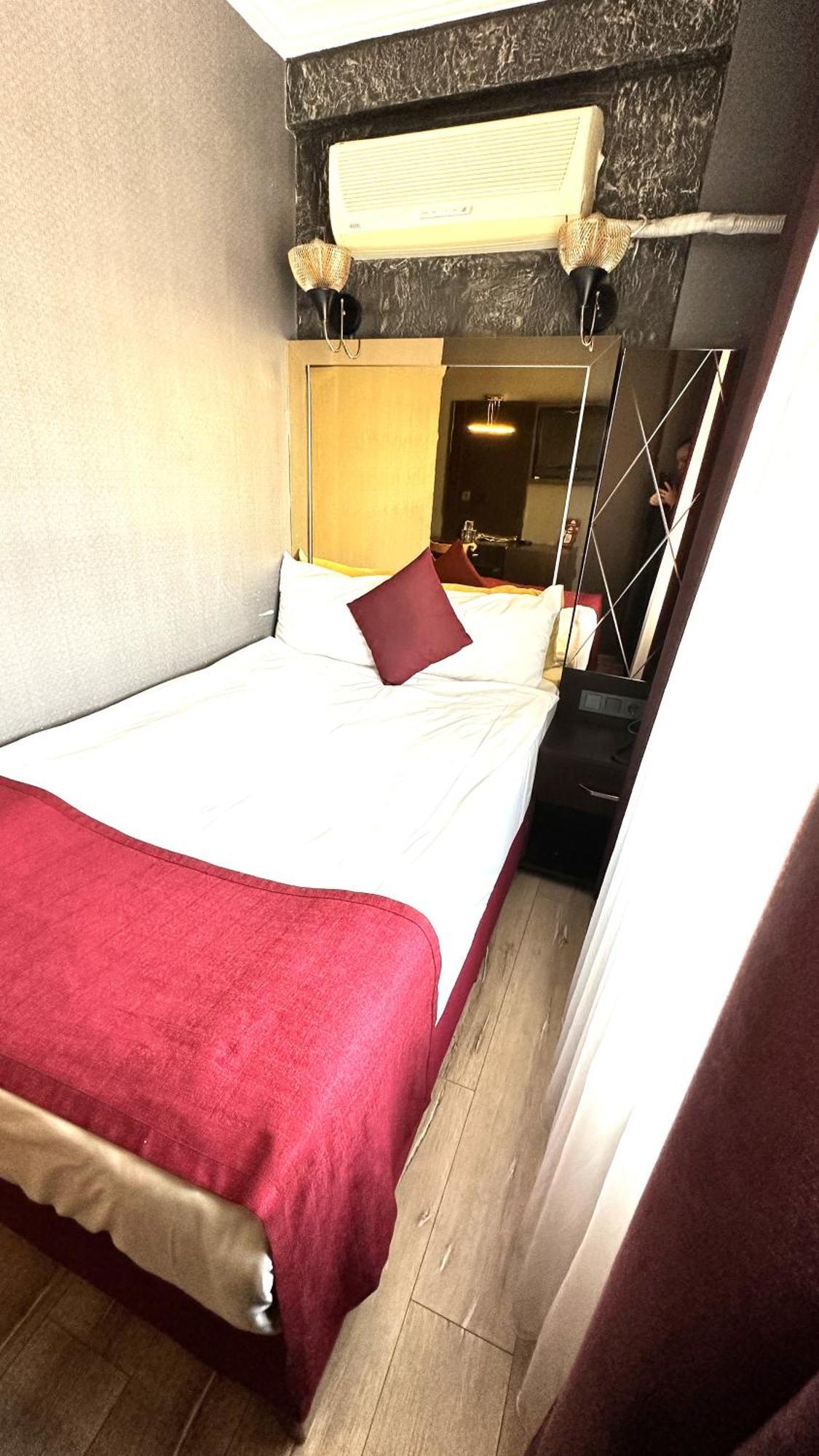 Atesde Dustu Salvara Hotel Istambul Exterior foto