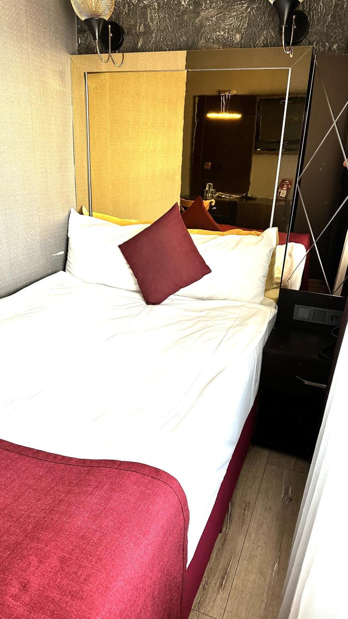 Atesde Dustu Salvara Hotel Istambul Exterior foto